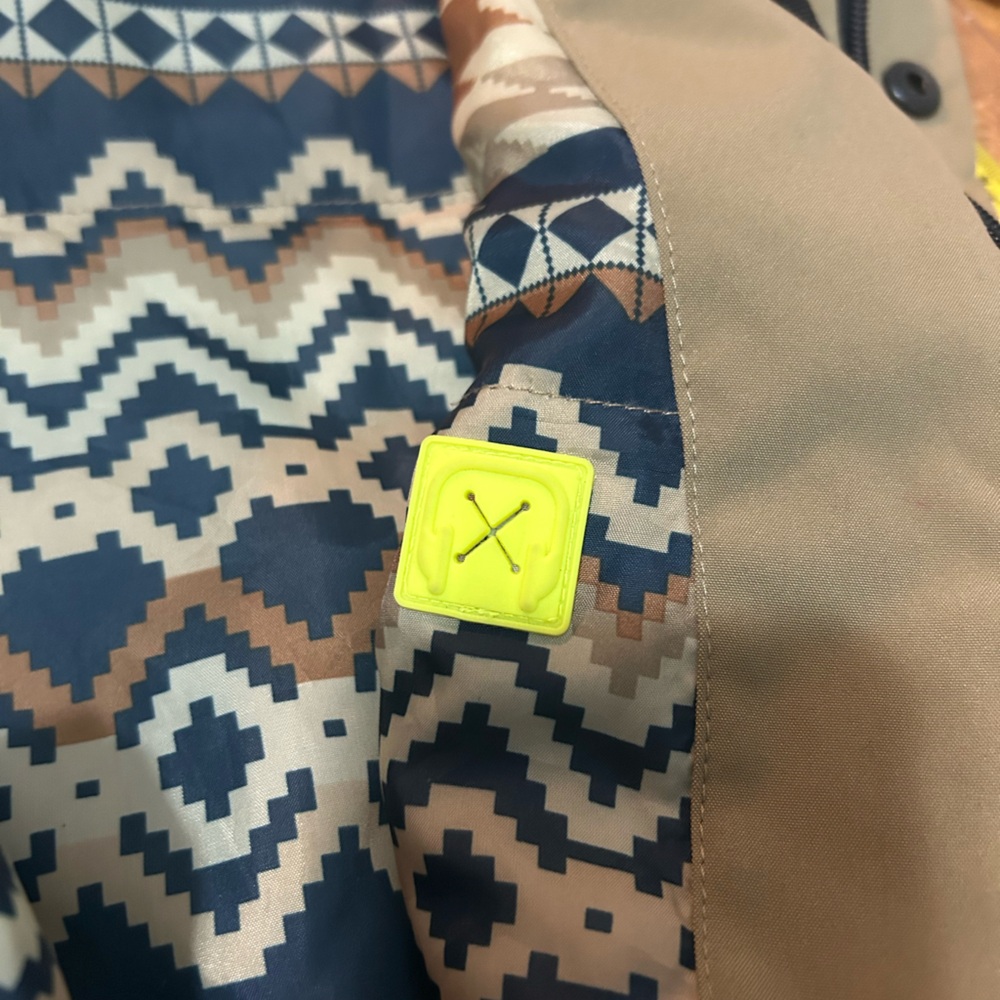 SAga Tan Abstract Patterned Vest - Picture 11 of 11